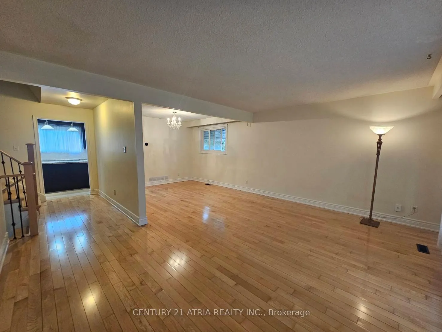 Photo 4 of 10 Kings Inn Trail, Markham, Bayview Fairway-Bayview Country Club Estates — HOMEH
