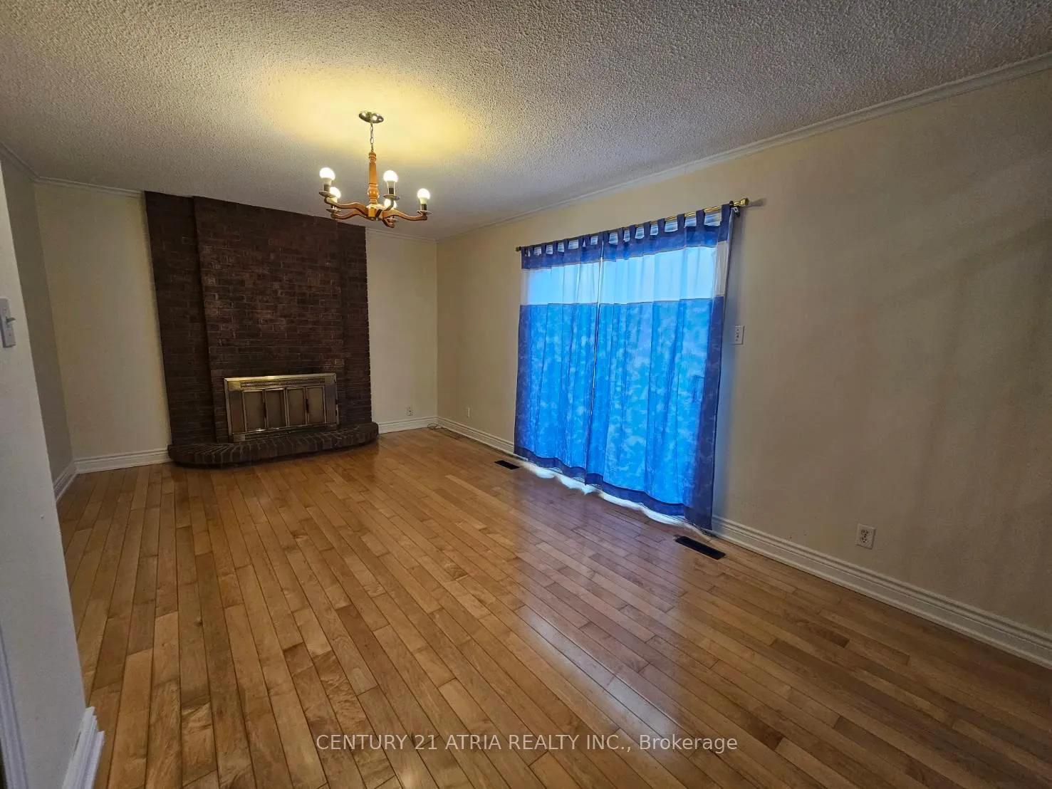 Photo 8 of 10 Kings Inn Trail, Markham, Bayview Fairway-Bayview Country Club Estates — HOMEH