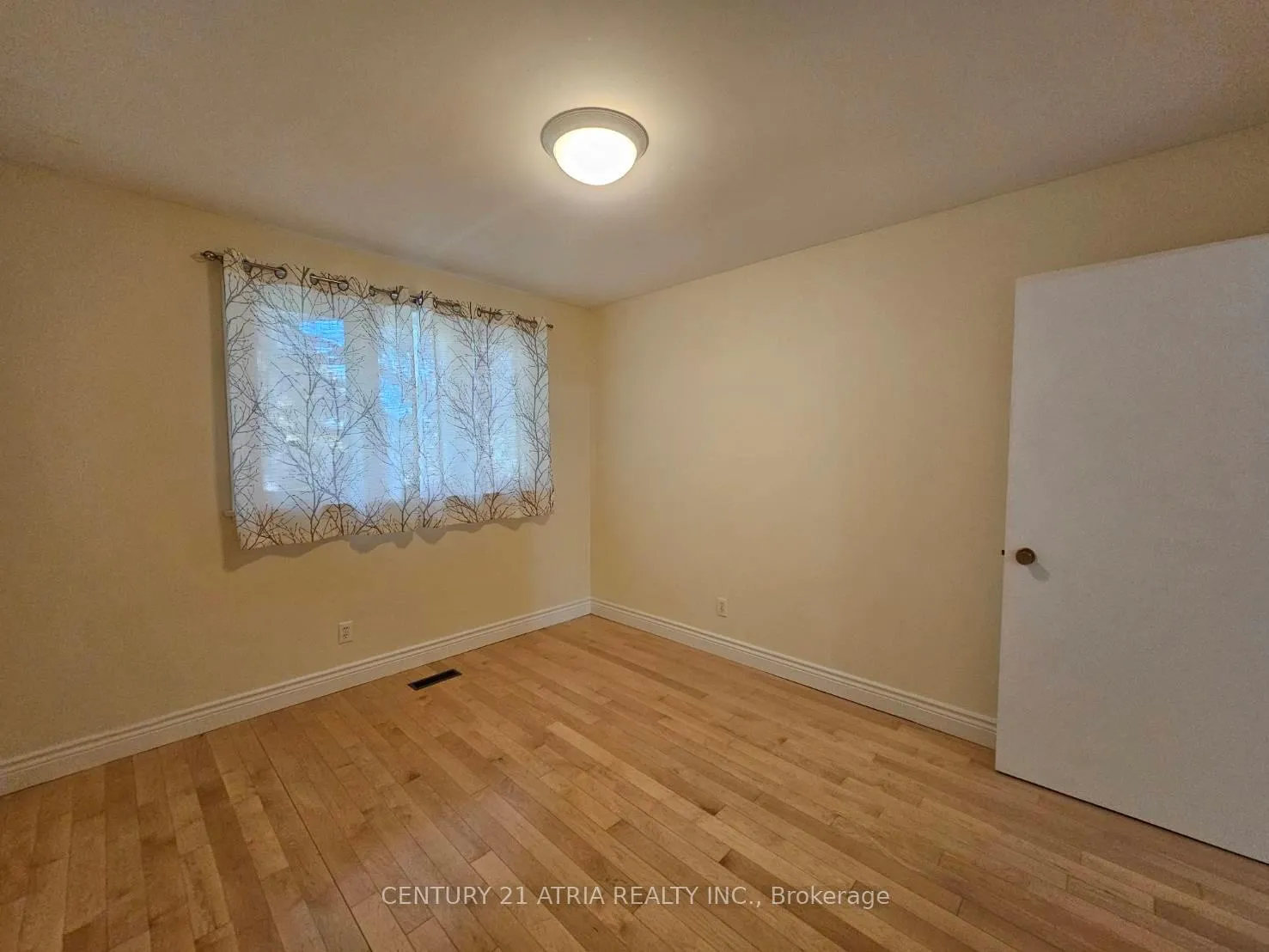 Photo 12 of 10 Kings Inn Trail, Markham, Bayview Fairway-Bayview Country Club Estates — HOMEH