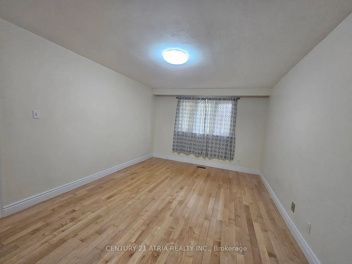 Photo 16 of 10 Kings Inn Trail, Markham, Bayview Fairway-Bayview Country Club Estates — HOMEH