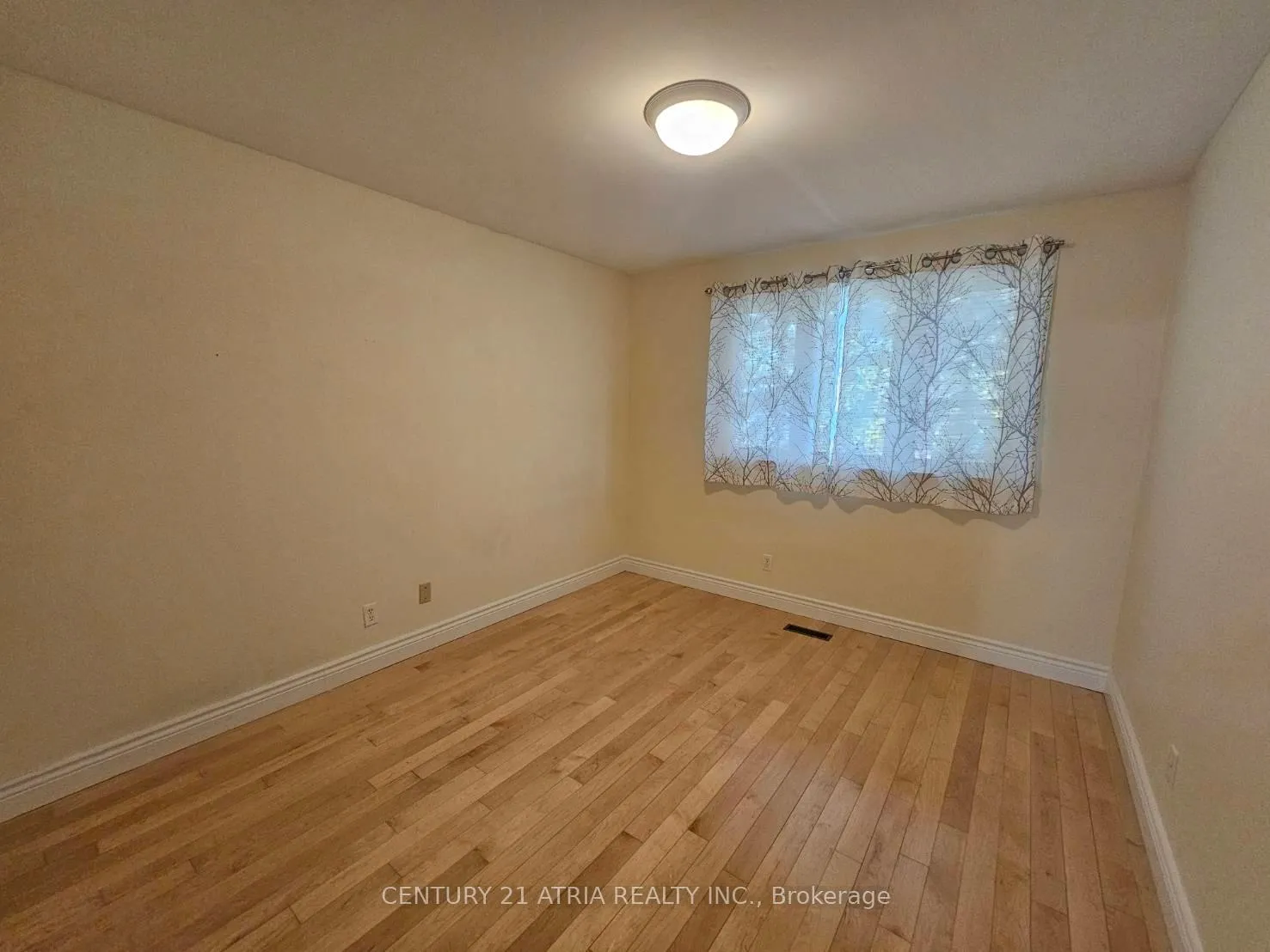 Photo 17 of 10 Kings Inn Trail, Markham, Bayview Fairway-Bayview Country Club Estates — HOMEH