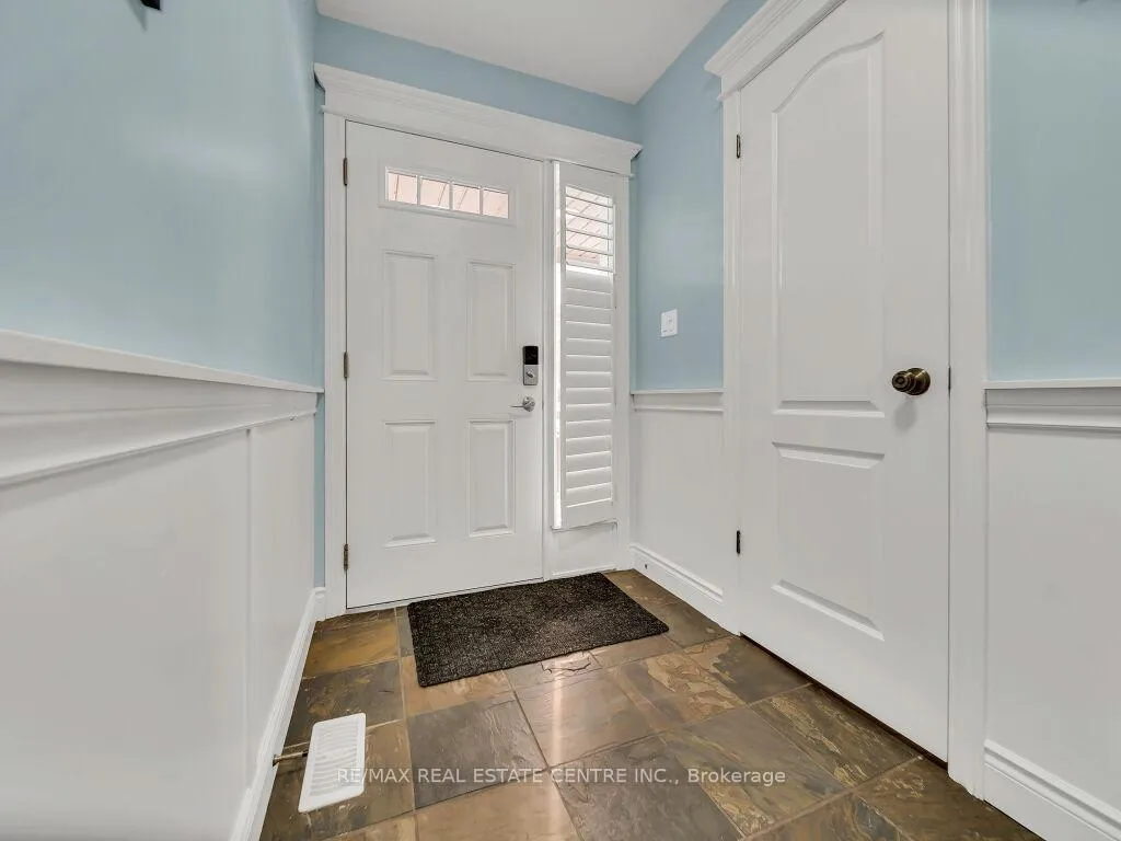 Photo 6 of 29 Amsterdam Crescent, Guelph, Pineridge/Westminster Woods — HOMEH