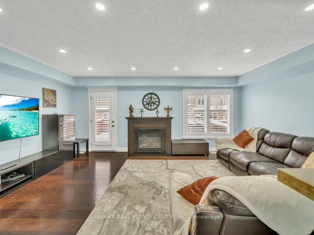 Photo 8 of 29 Amsterdam Crescent, Guelph, Pineridge/Westminster Woods — HOMEH