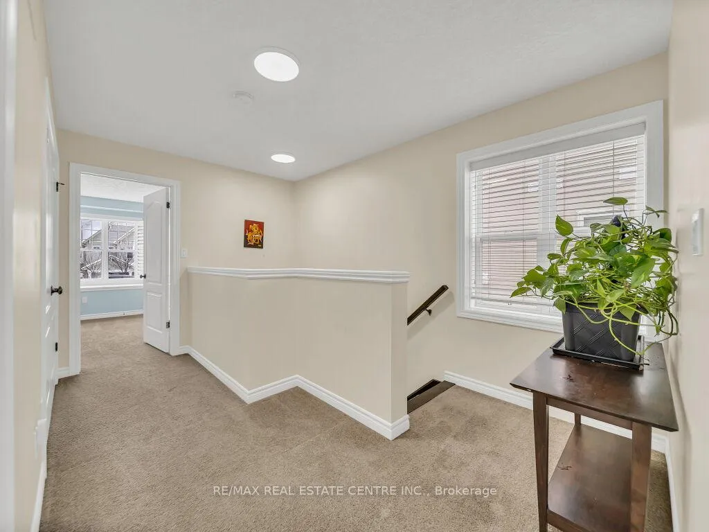 Photo 27 of 29 Amsterdam Crescent, Guelph, Pineridge/Westminster Woods — HOMEH
