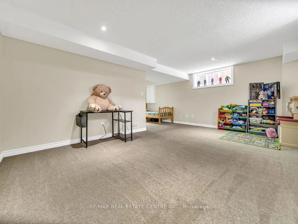Photo 30 of 29 Amsterdam Crescent, Guelph, Pineridge/Westminster Woods — HOMEH