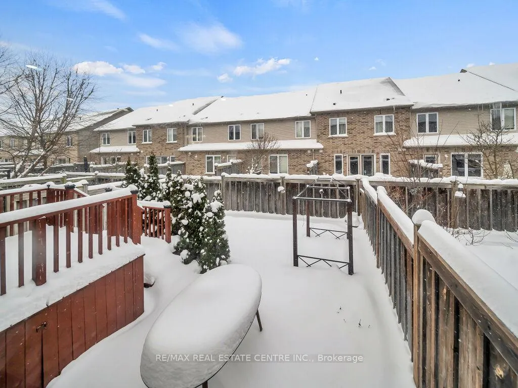 Photo 37 of 29 Amsterdam Crescent, Guelph, Pineridge/Westminster Woods — HOMEH