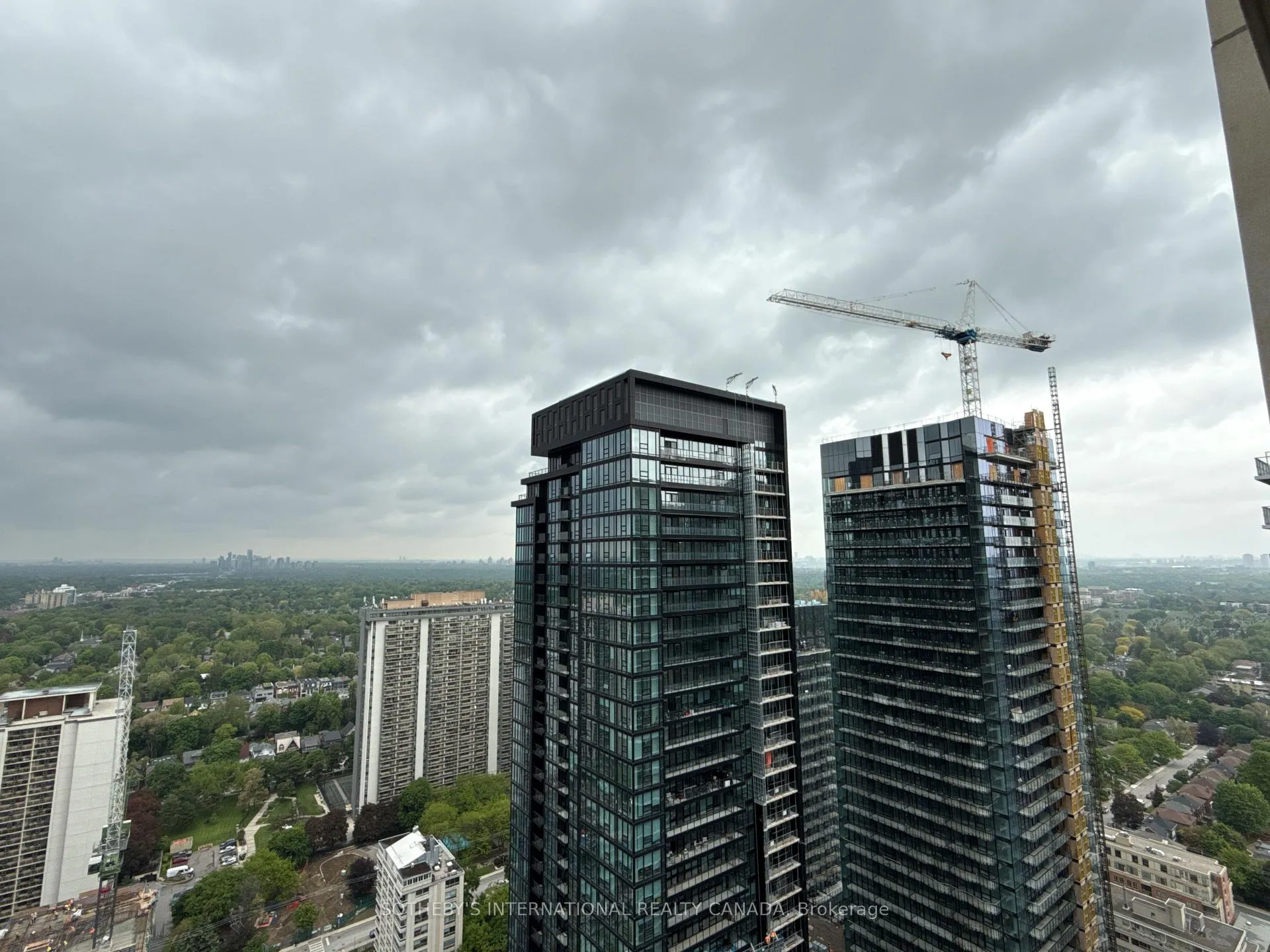 Photo 10 of Unit 3608, 200 Redpath Avenue, Toronto, Mount Pleasant East — HOMEH