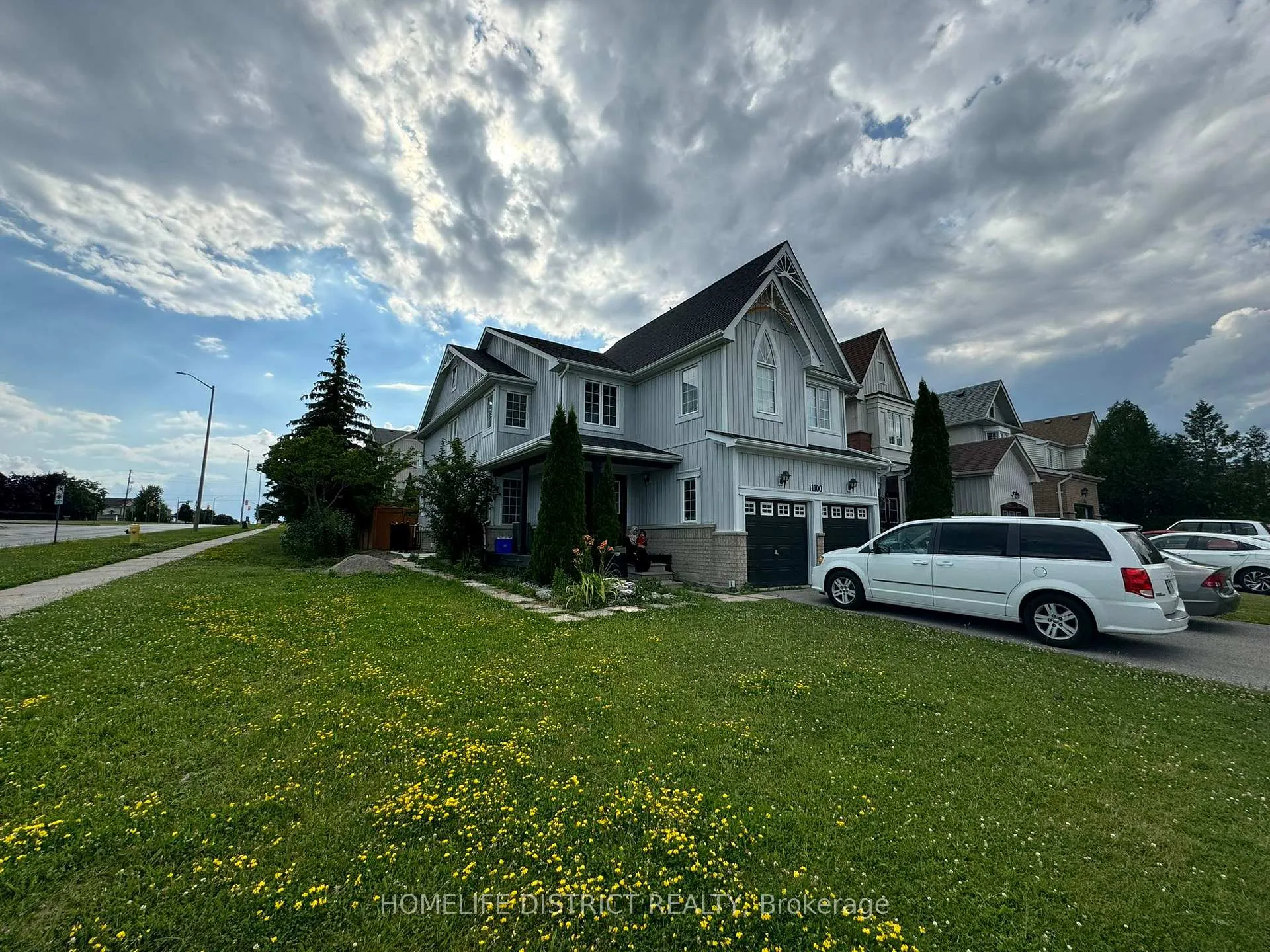 Photo 1 of 1100 Ashgrove Crescent, Oshawa, Pinecrest — HOMEH