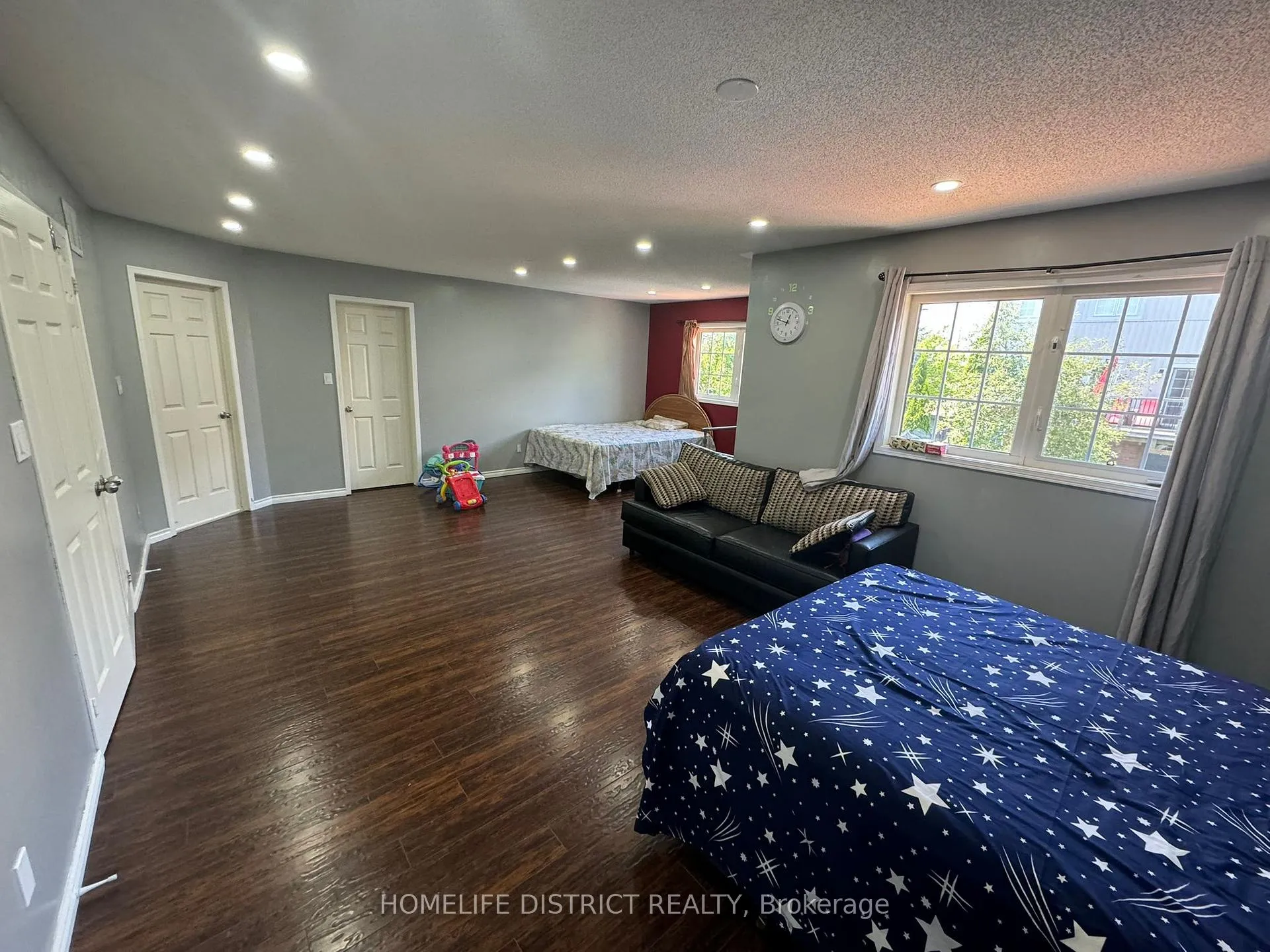 Photo 51 of 1100 Ashgrove Crescent, Oshawa, Pinecrest — HOMEH