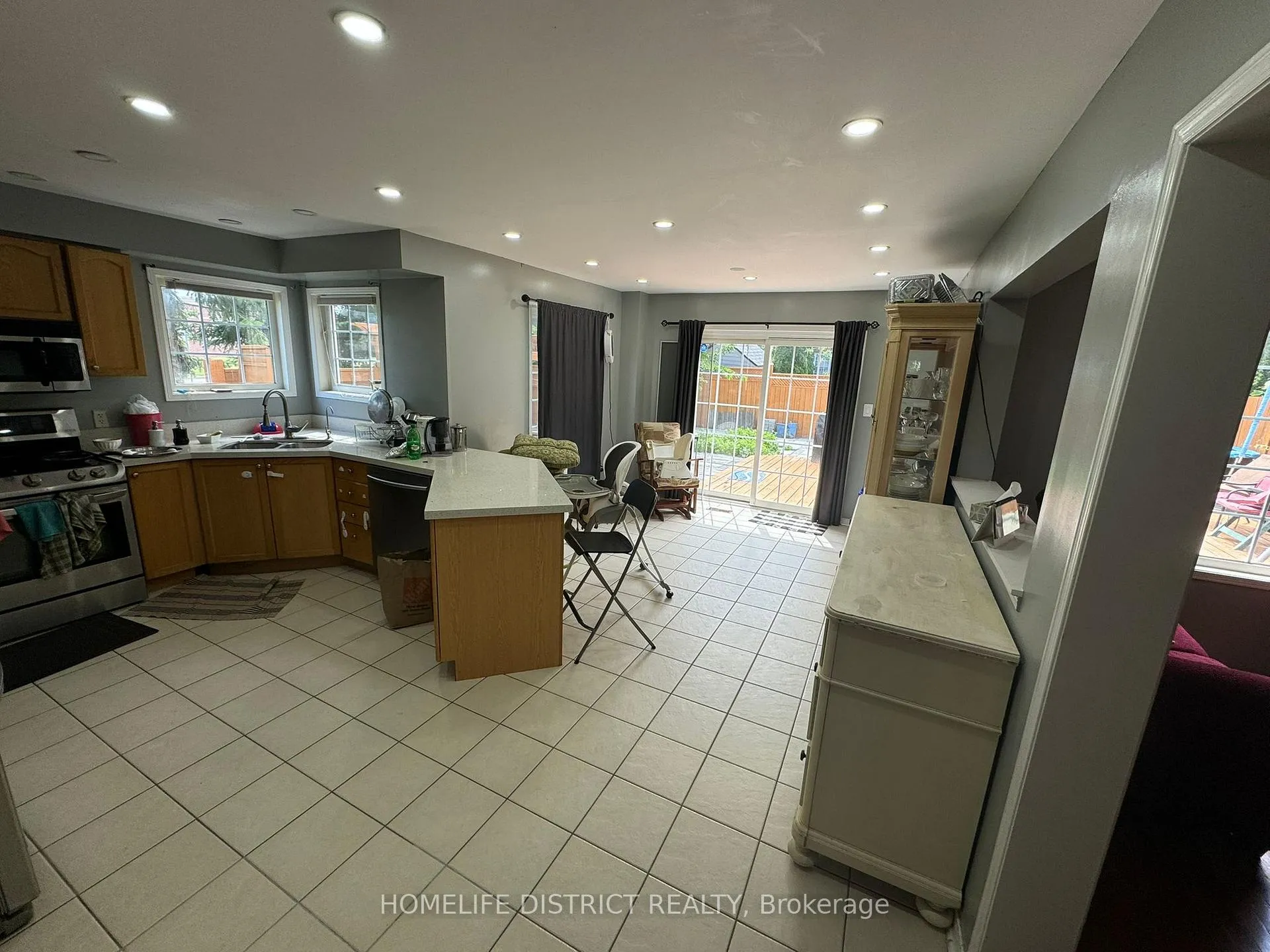 Photo 69 of 1100 Ashgrove Crescent, Oshawa, Pinecrest — HOMEH