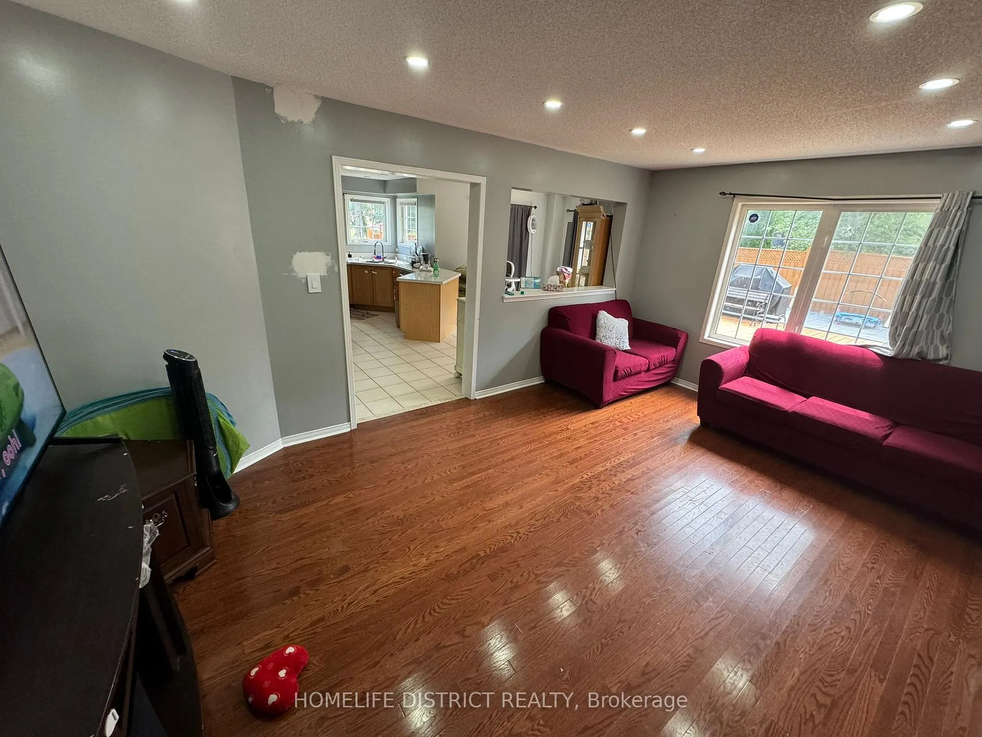 Photo 74 of 1100 Ashgrove Crescent, Oshawa, Pinecrest — HOMEH
