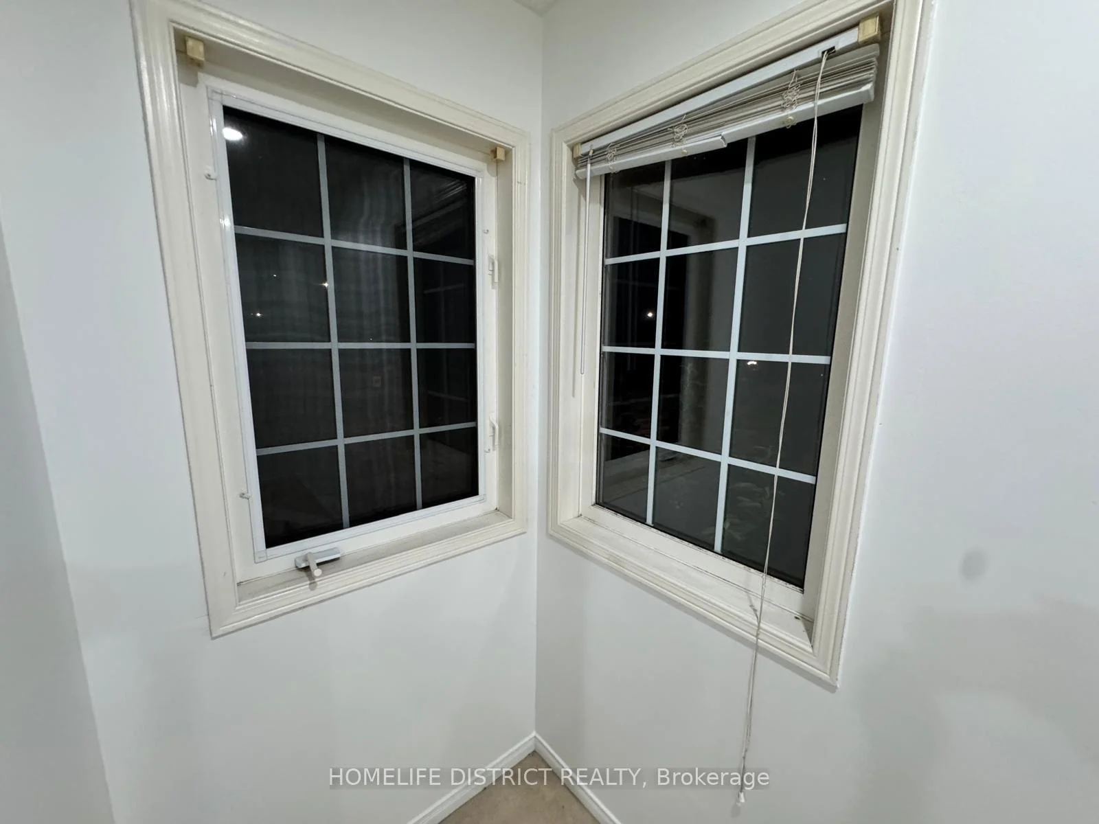 Photo 14 of 1100 Ashgrove Crescent, Oshawa, Pinecrest — HOMEH