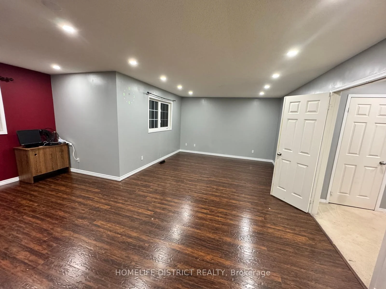 Photo 19 of 1100 Ashgrove Crescent, Oshawa, Pinecrest — HOMEH