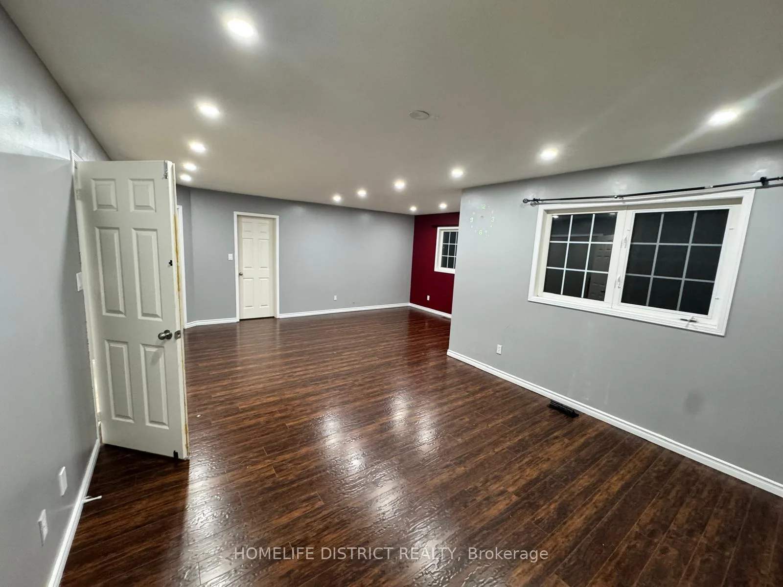 Photo 21 of 1100 Ashgrove Crescent, Oshawa, Pinecrest — HOMEH
