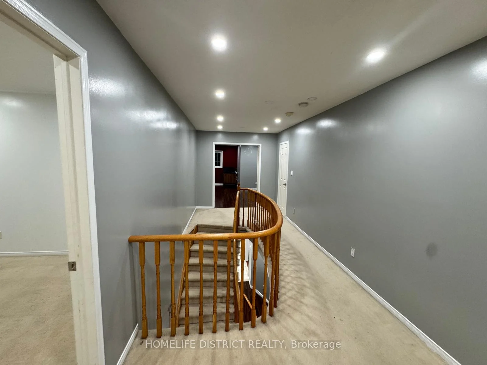 Photo 26 of 1100 Ashgrove Crescent, Oshawa, Pinecrest — HOMEH
