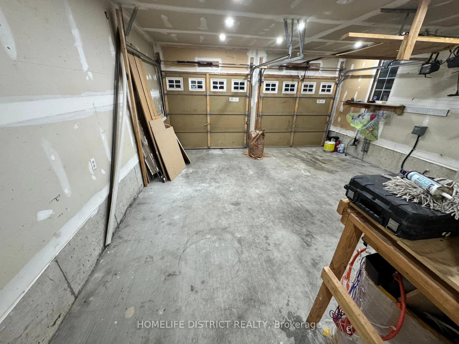 Photo 35 of 1100 Ashgrove Crescent, Oshawa, Pinecrest — HOMEH