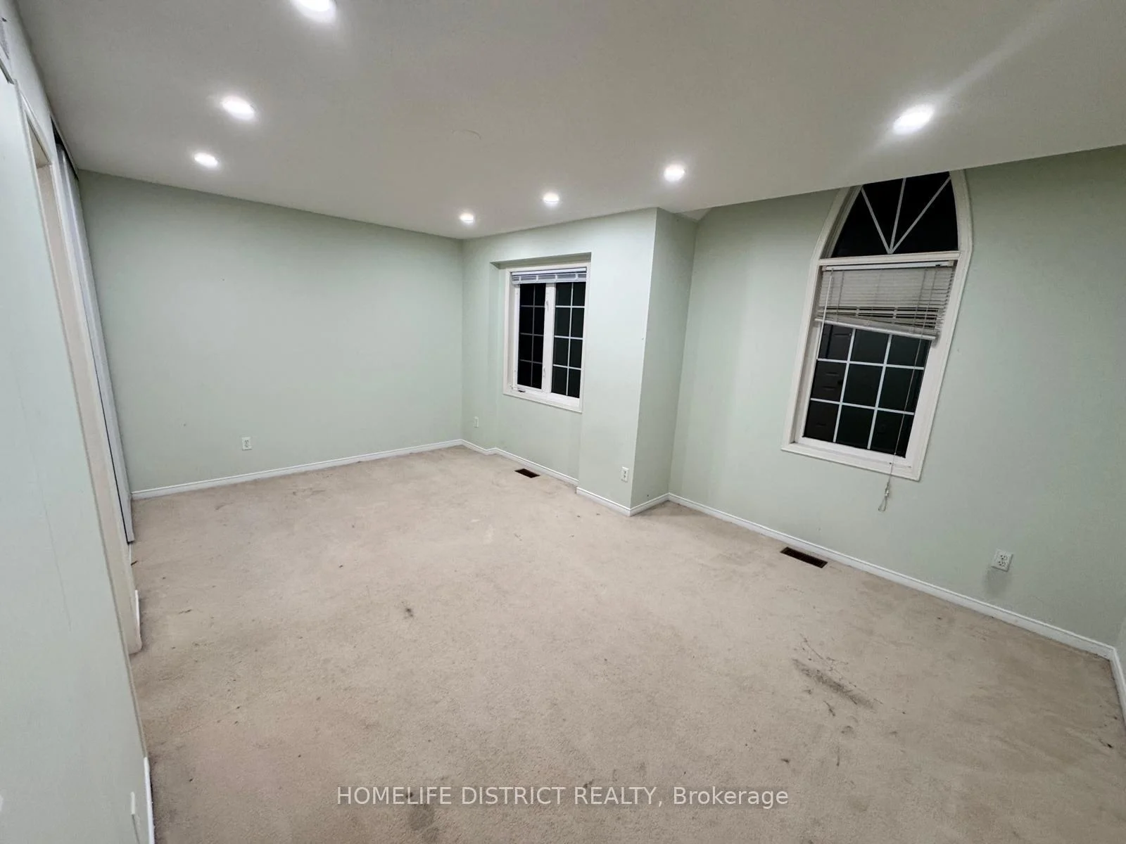 Photo 38 of 1100 Ashgrove Crescent, Oshawa, Pinecrest — HOMEH