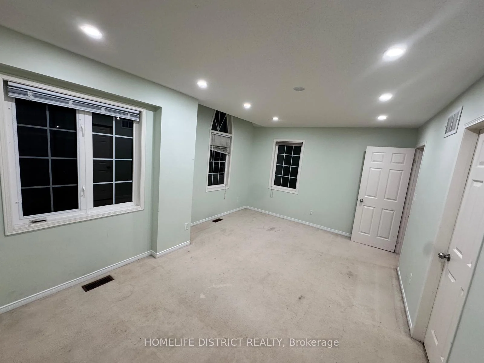 Photo 40 of 1100 Ashgrove Crescent, Oshawa, Pinecrest — HOMEH