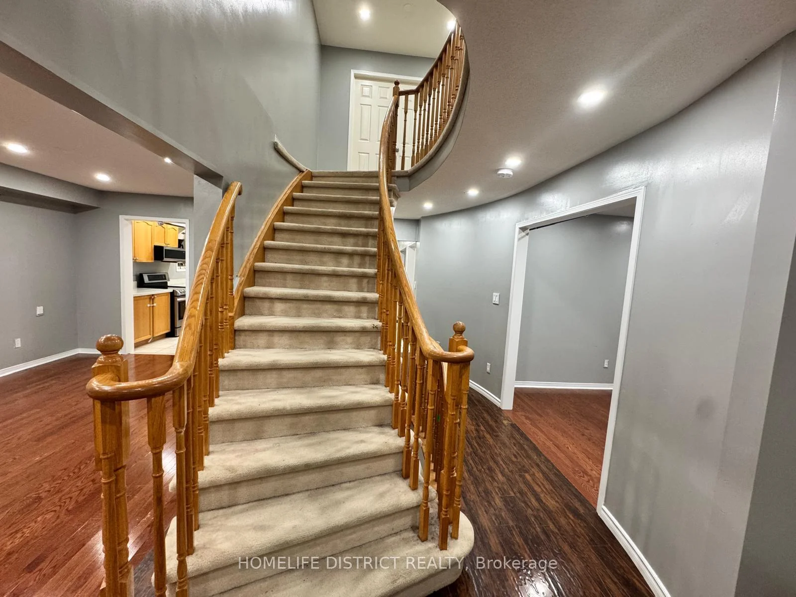 Photo 43 of 1100 Ashgrove Crescent, Oshawa, Pinecrest — HOMEH