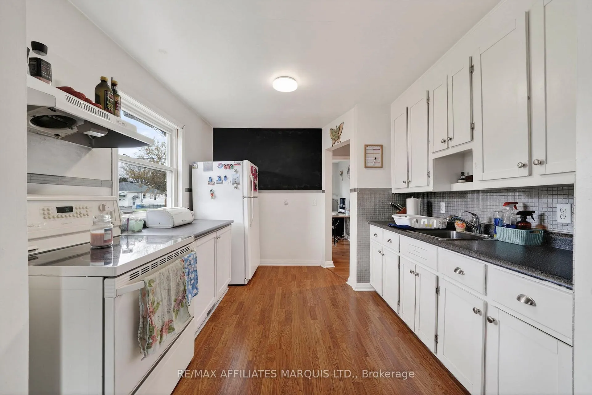 Photo 8 of 910 Leonard Avenue, Cornwall — HOMEH