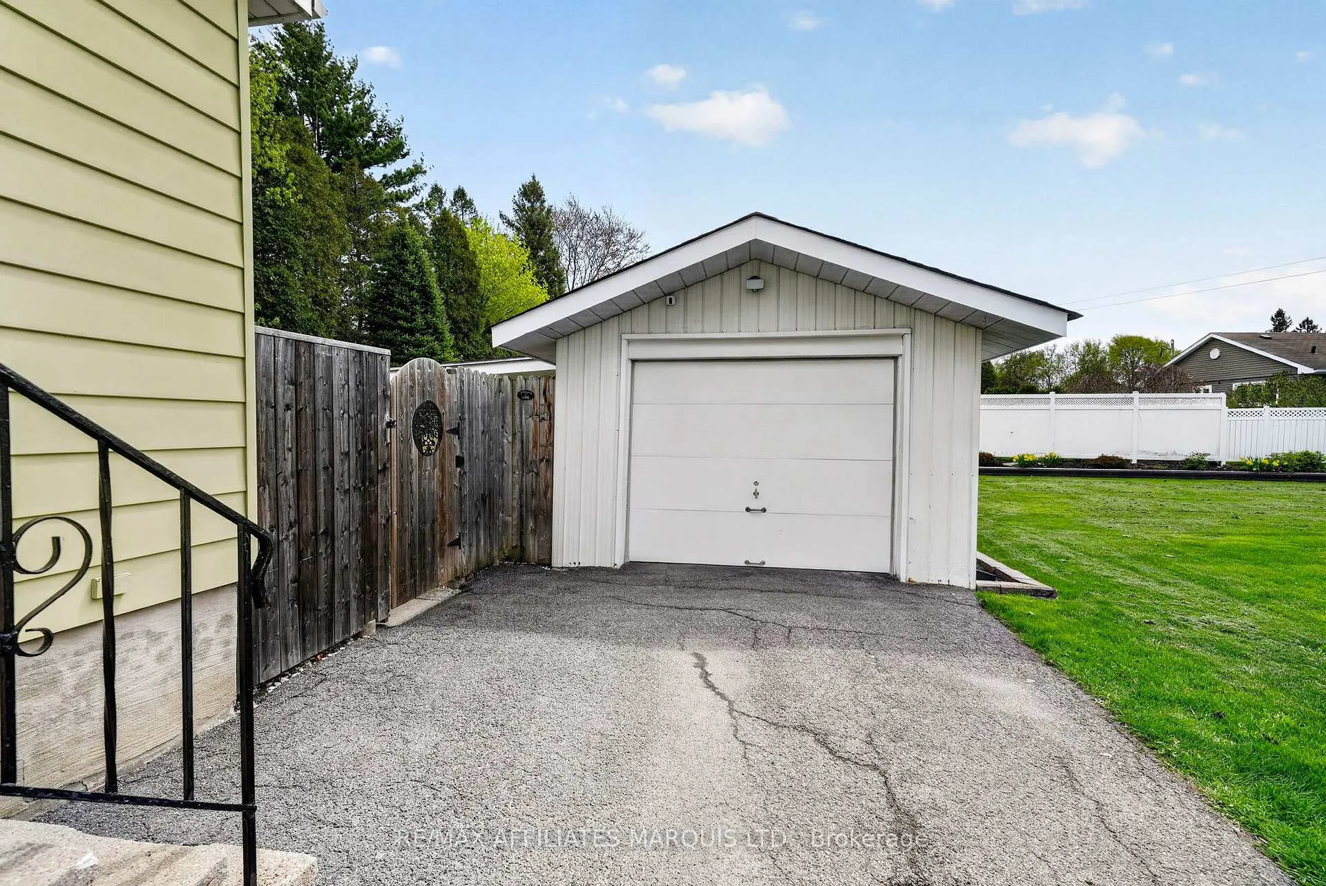 Photo 24 of 910 Leonard Avenue, Cornwall — HOMEH