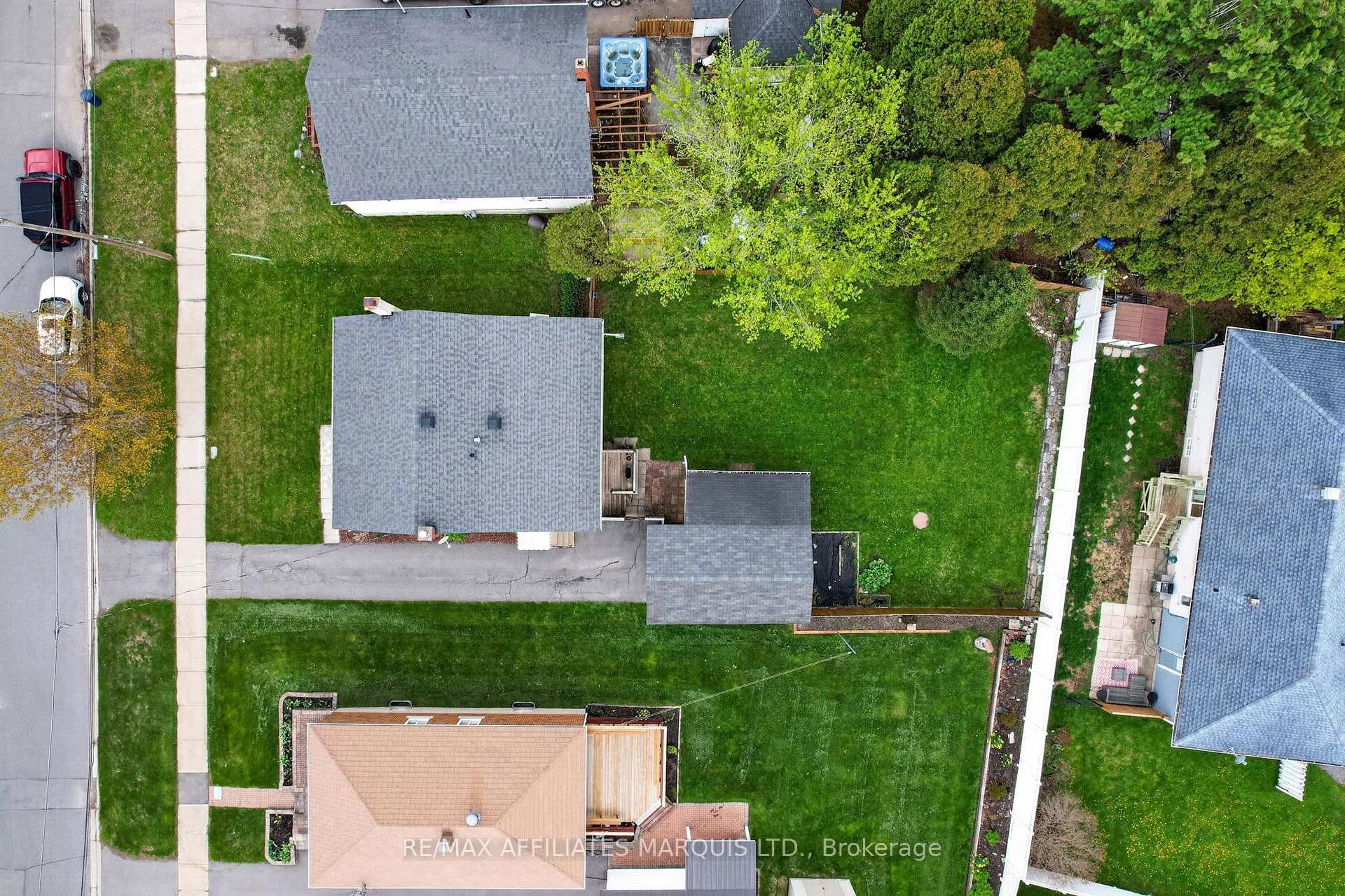 Photo 28 of 910 Leonard Avenue, Cornwall — HOMEH