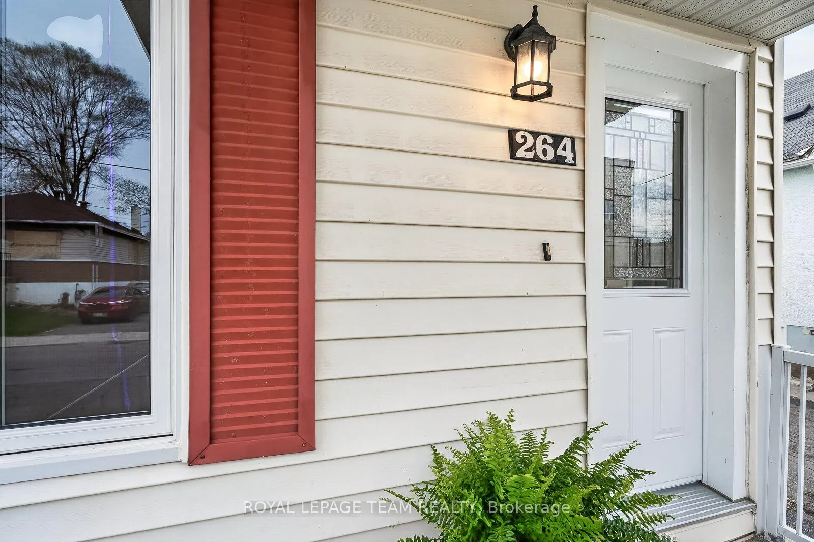 Photo 2 of 264 Ste Anne Avenue, Ottawa, Vanier — HOMEH