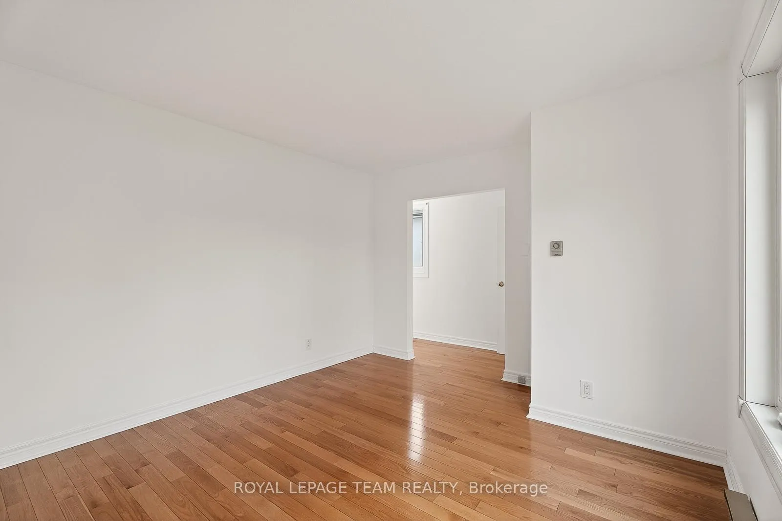 Photo 5 of 264 Ste Anne Avenue, Ottawa, Vanier — HOMEH