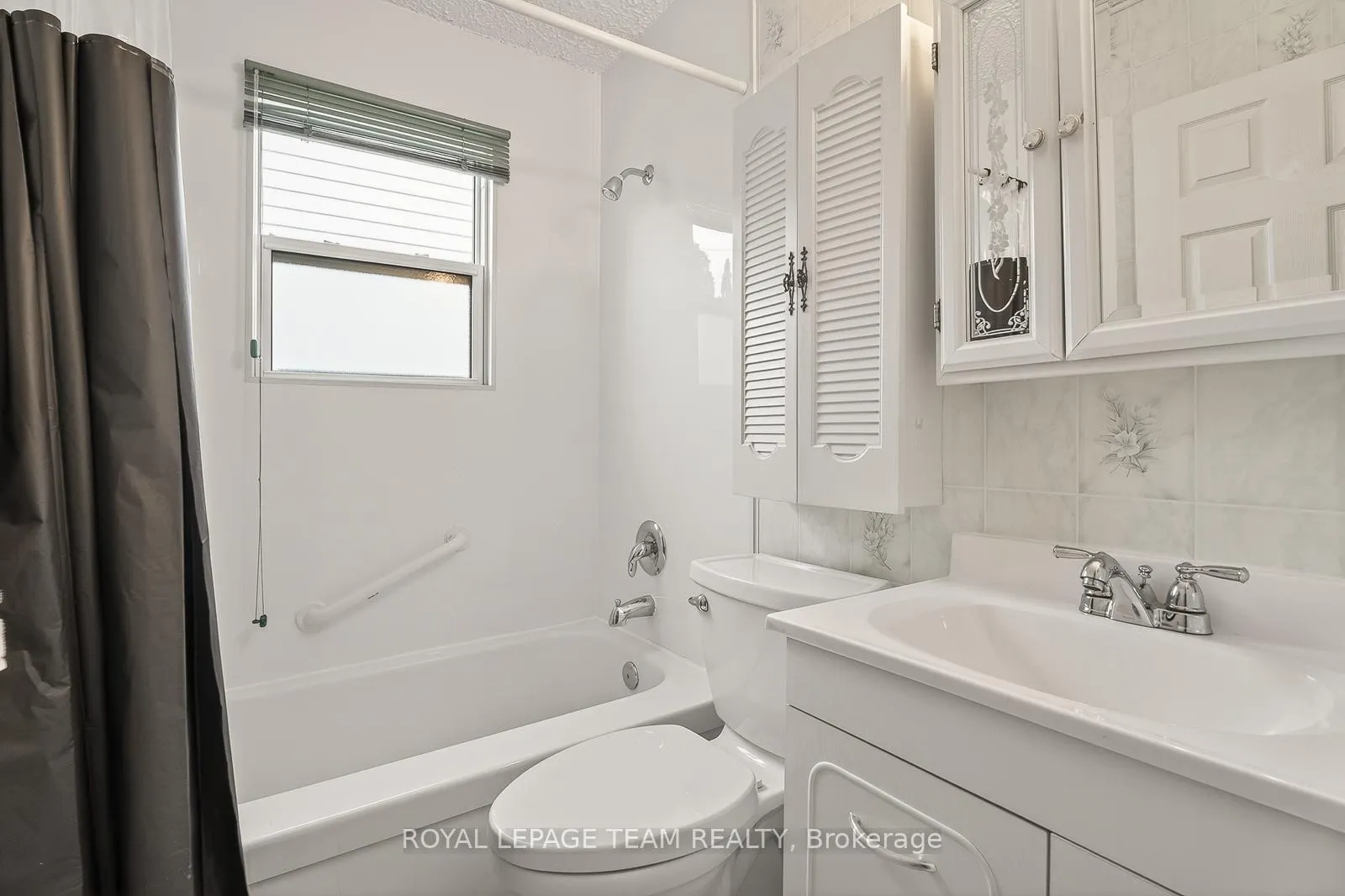 Photo 9 of 264 Ste Anne Avenue, Ottawa, Vanier — HOMEH