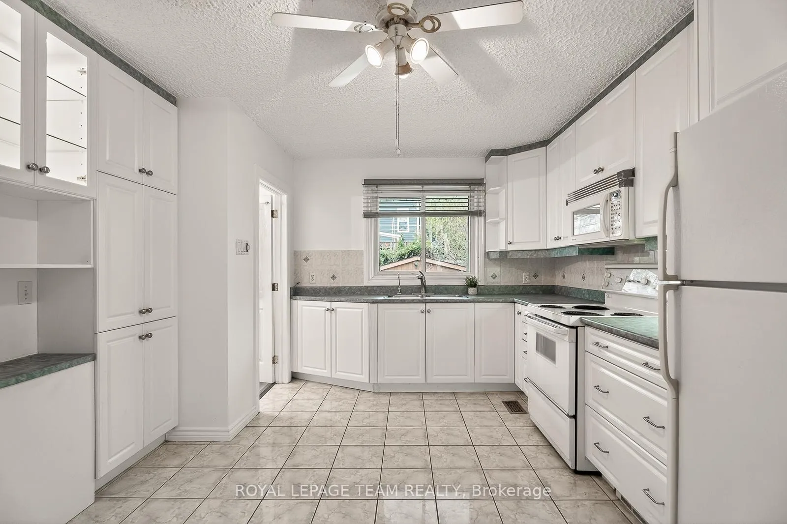 Photo 12 of 264 Ste Anne Avenue, Ottawa, Vanier — HOMEH