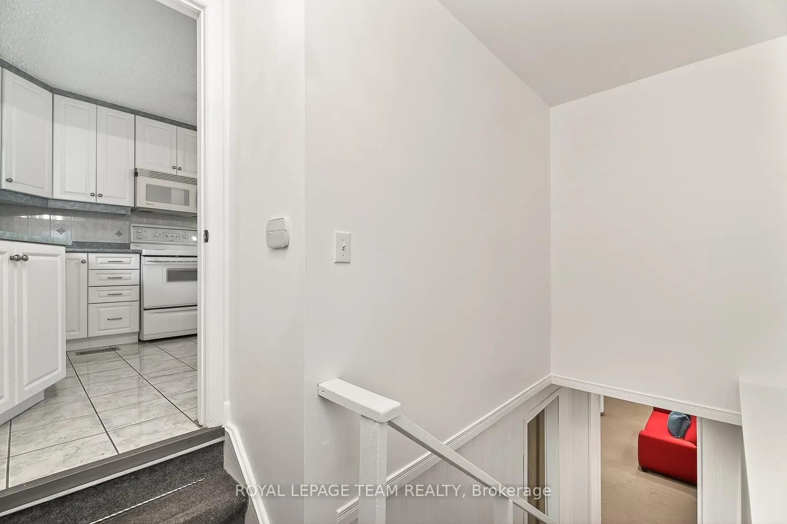 Photo 16 of 264 Ste Anne Avenue, Ottawa, Vanier — HOMEH