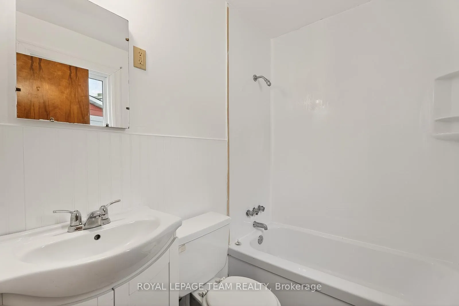 Photo 27 of 264 Ste Anne Avenue, Ottawa, Vanier — HOMEH