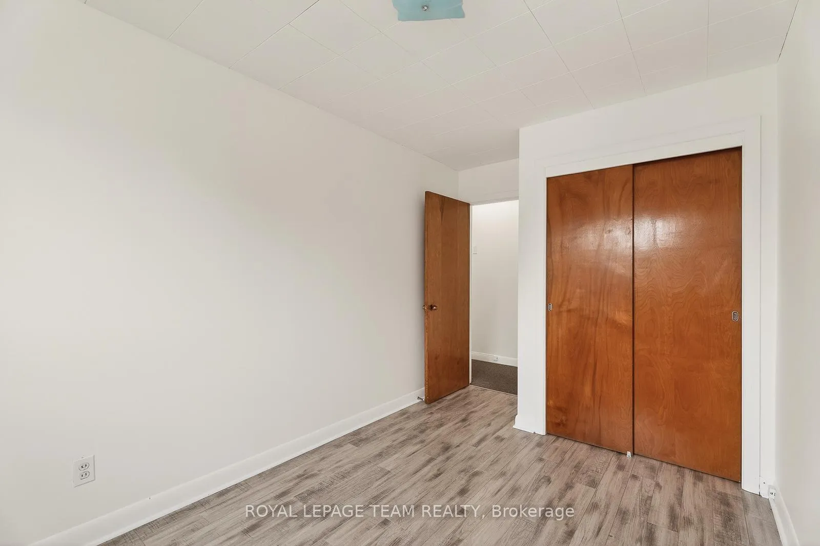 Photo 31 of 264 Ste Anne Avenue, Ottawa, Vanier — HOMEH