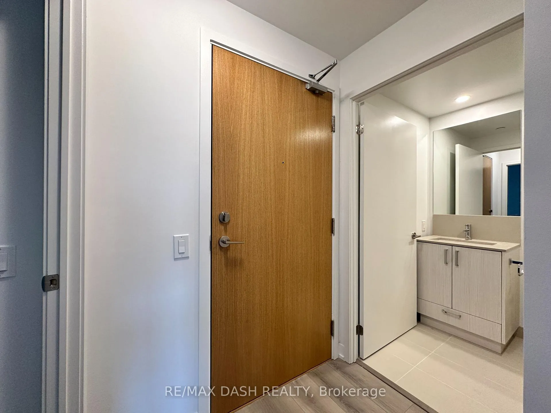 Photo 4 of Unit 420, 1787 St. Clair Avenue W, Toronto, Weston-Pellam Park — HOMEH