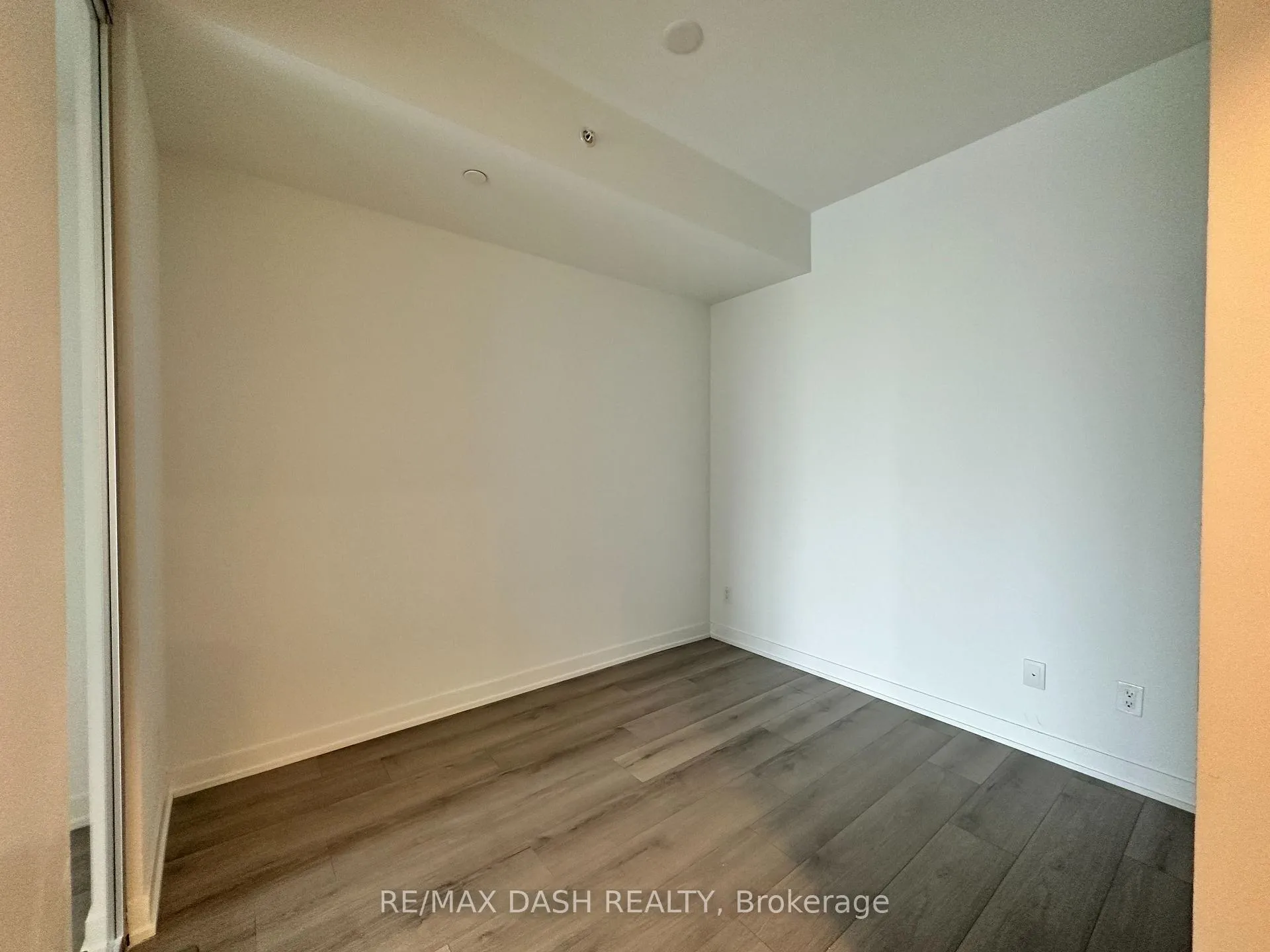Photo 5 of Unit 420, 1787 St. Clair Avenue W, Toronto, Weston-Pellam Park — HOMEH