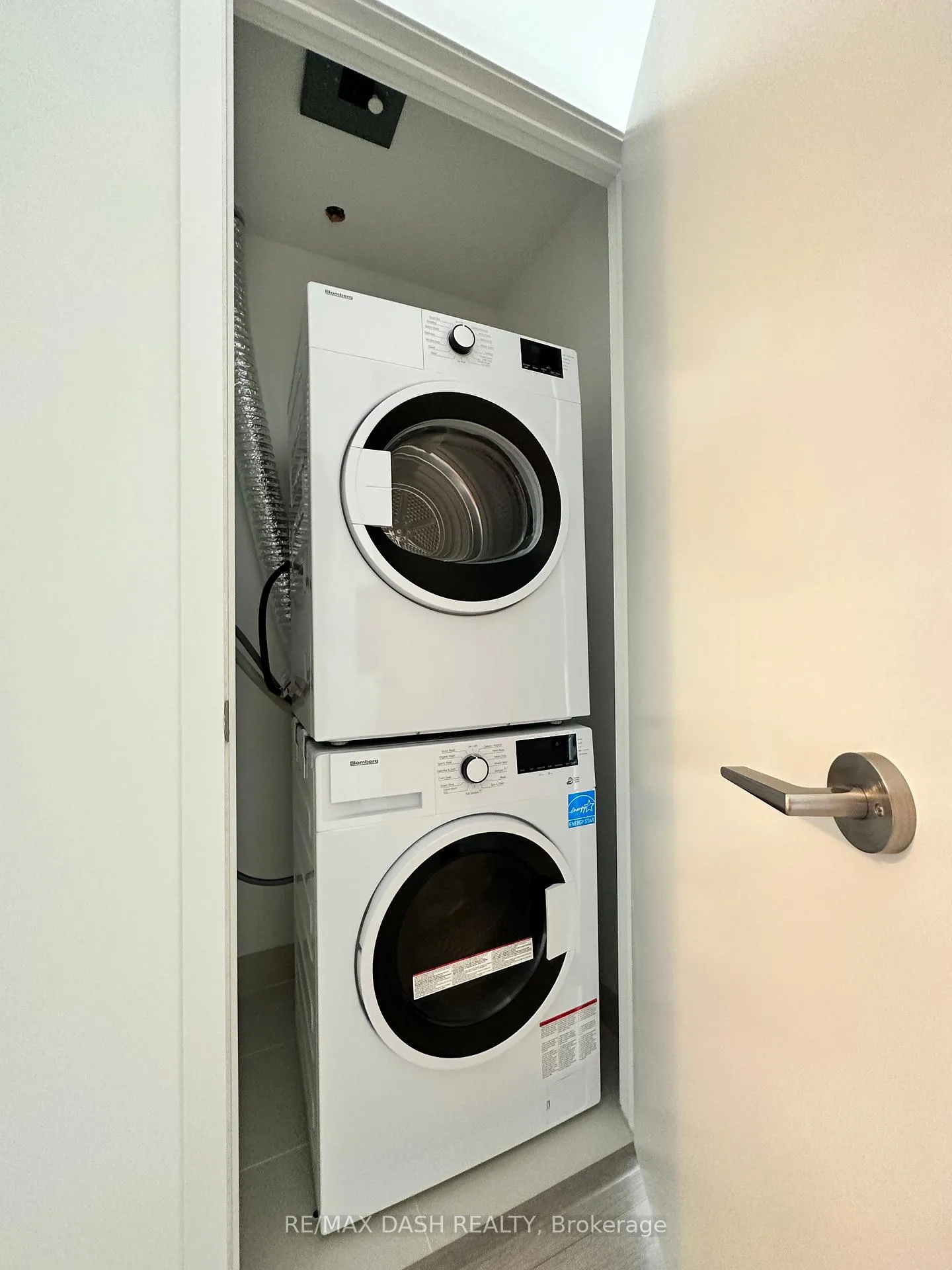 Photo 10 of Unit 420, 1787 St. Clair Avenue W, Toronto, Weston-Pellam Park — HOMEH