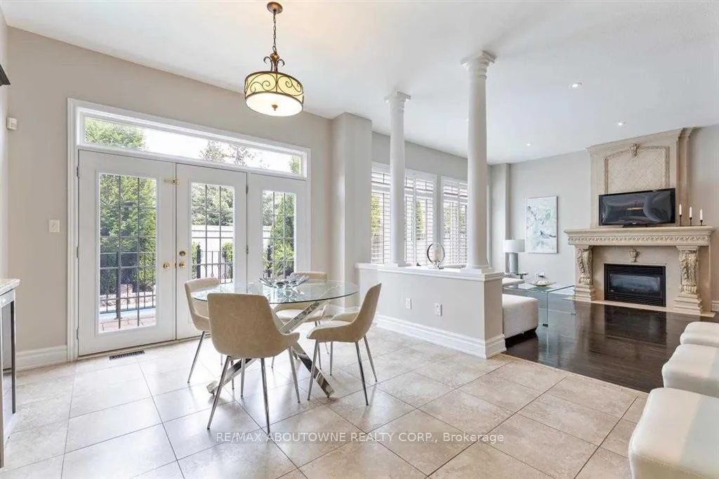 Photo 12 of 2500 Millstone Drive, Oakville, Westmount — HOMEH