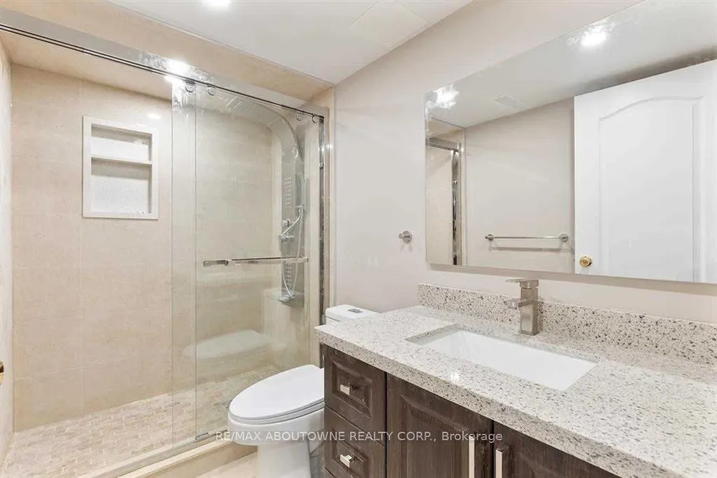 Photo 20 of 2500 Millstone Drive, Oakville, Westmount — HOMEH