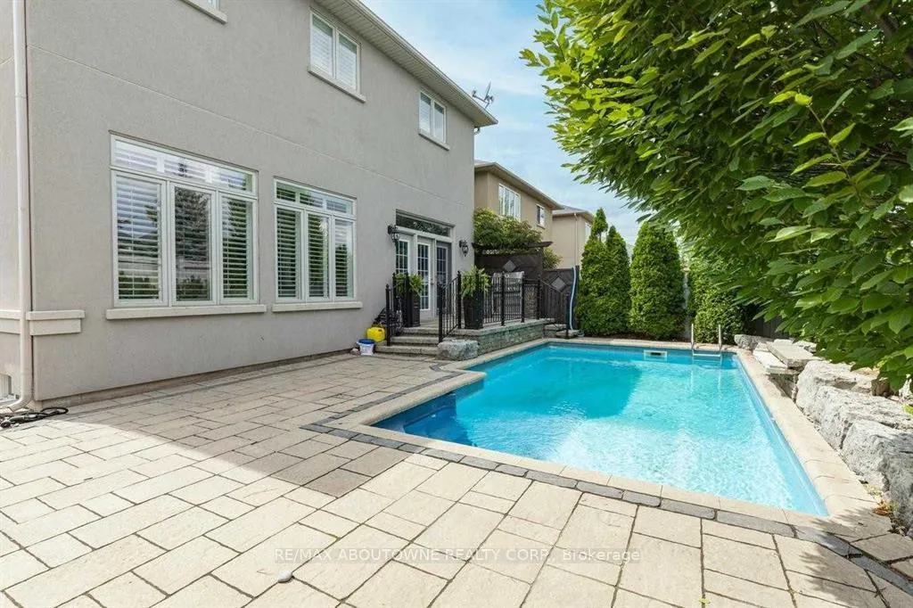 Photo 22 of 2500 Millstone Drive, Oakville, Westmount — HOMEH