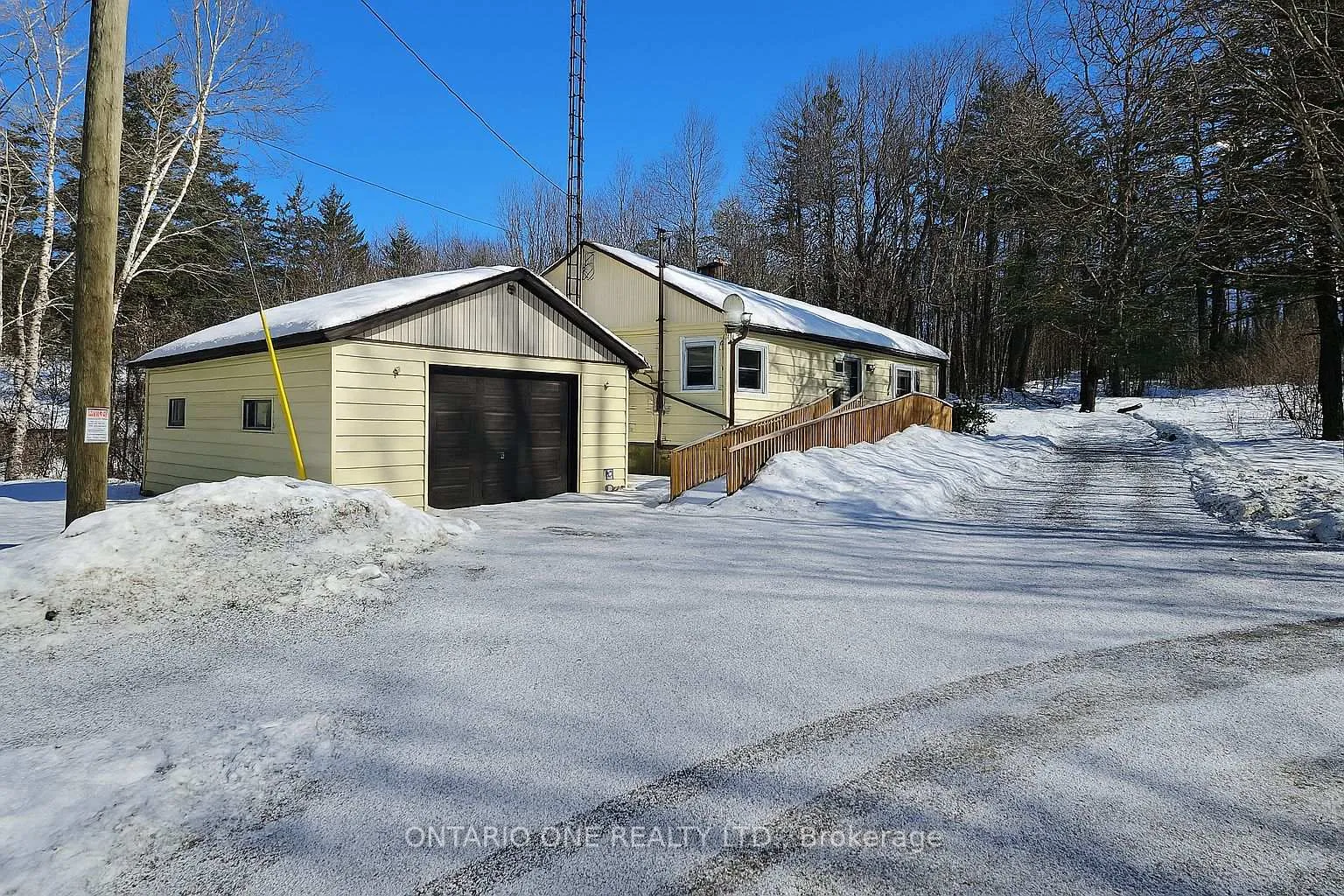 Photo 2 of 1479 11 Highway S, Gravenhurst, Morrison — HOMEH