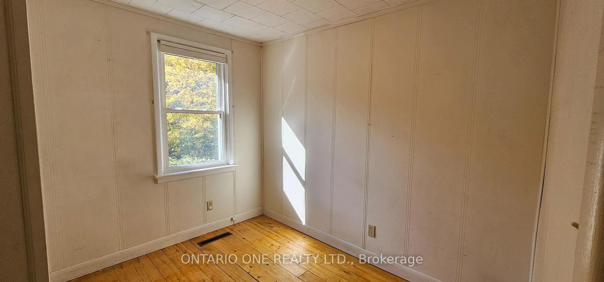 Photo 16 of 1479 11 Highway S, Gravenhurst, Morrison — HOMEH