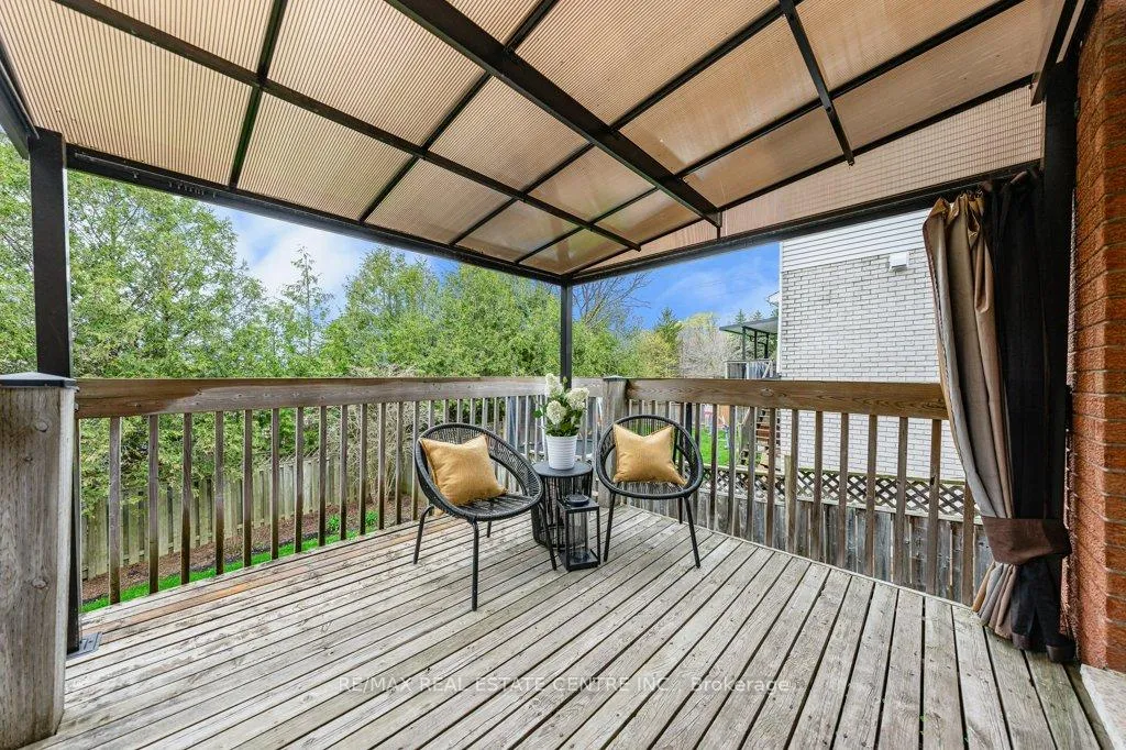 Photo 14 of 40 Old Maple Lane, Kitchener — HOMEH