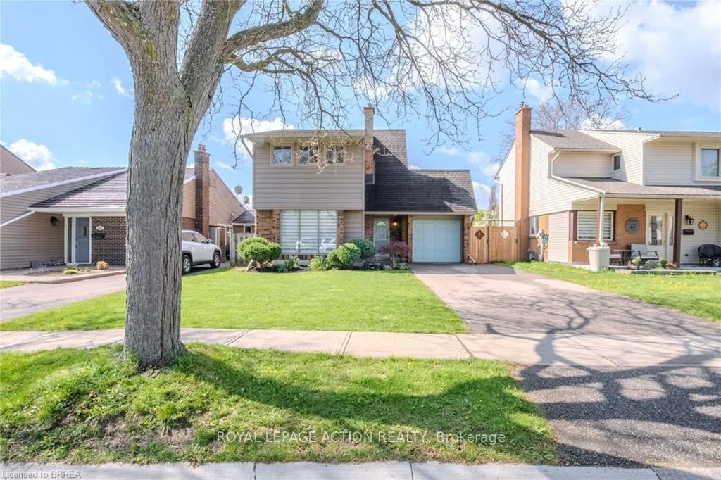 Photo 2 of 24 Hallmark Street, Brantford — HOMEH