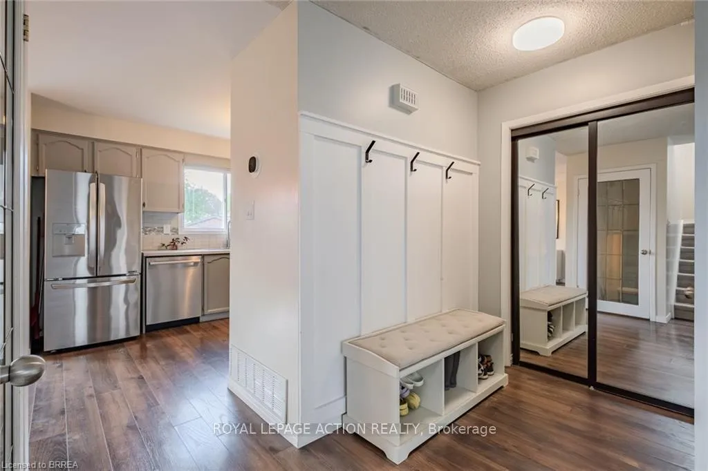 Photo 7 of 24 Hallmark Street, Brantford — HOMEH