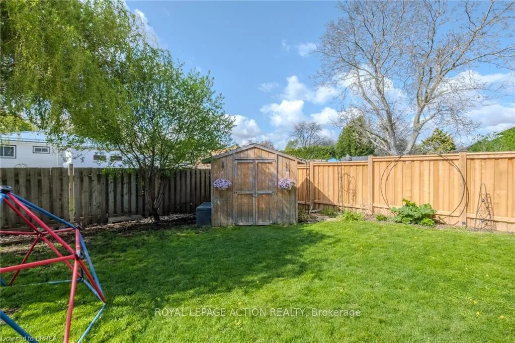 Photo 35 of 24 Hallmark Street, Brantford — HOMEH