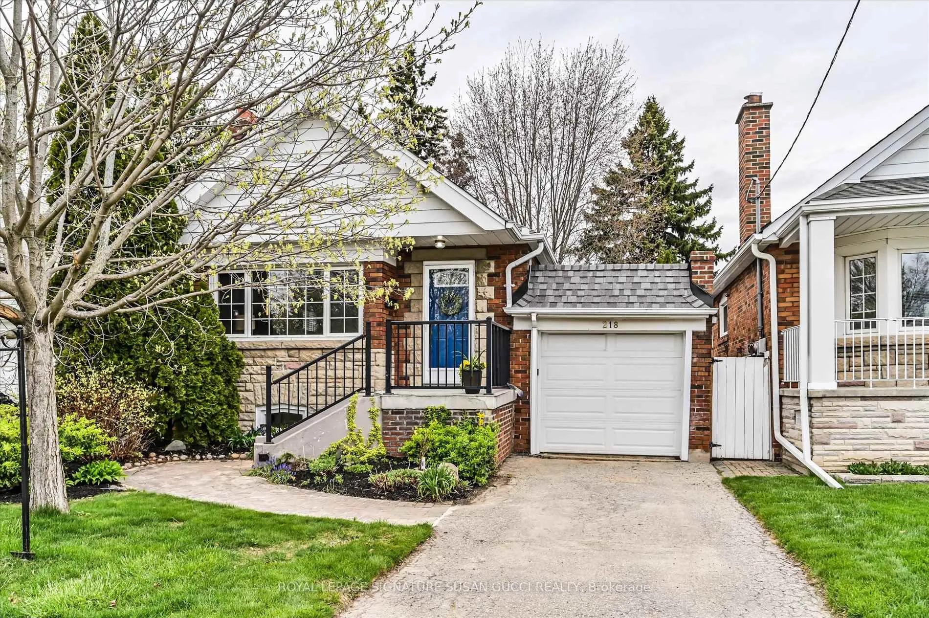 Photo 2 of 218 Glenwood Crescent, Toronto, O'Connor-Parkview — HOMEH