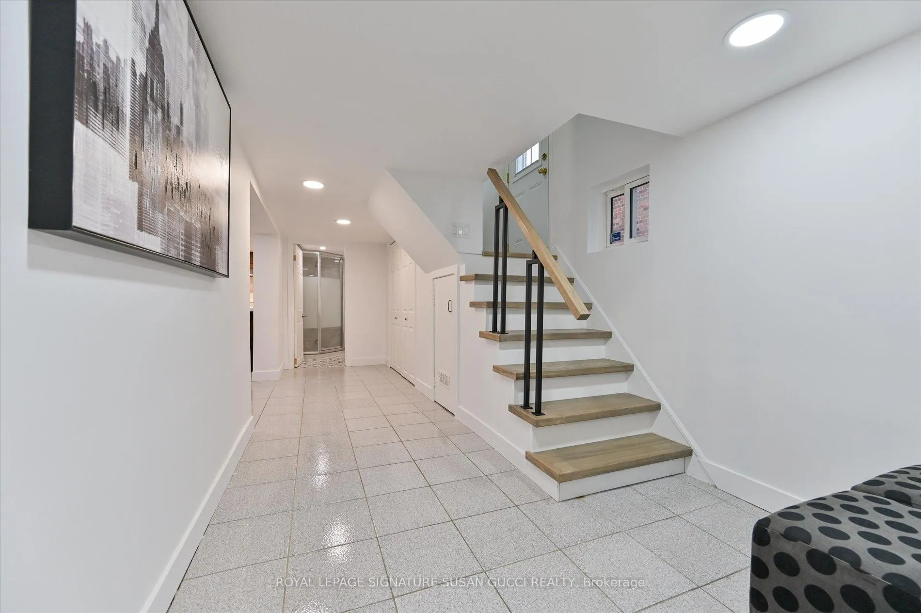Photo 16 of 218 Glenwood Crescent, Toronto, O'Connor-Parkview — HOMEH