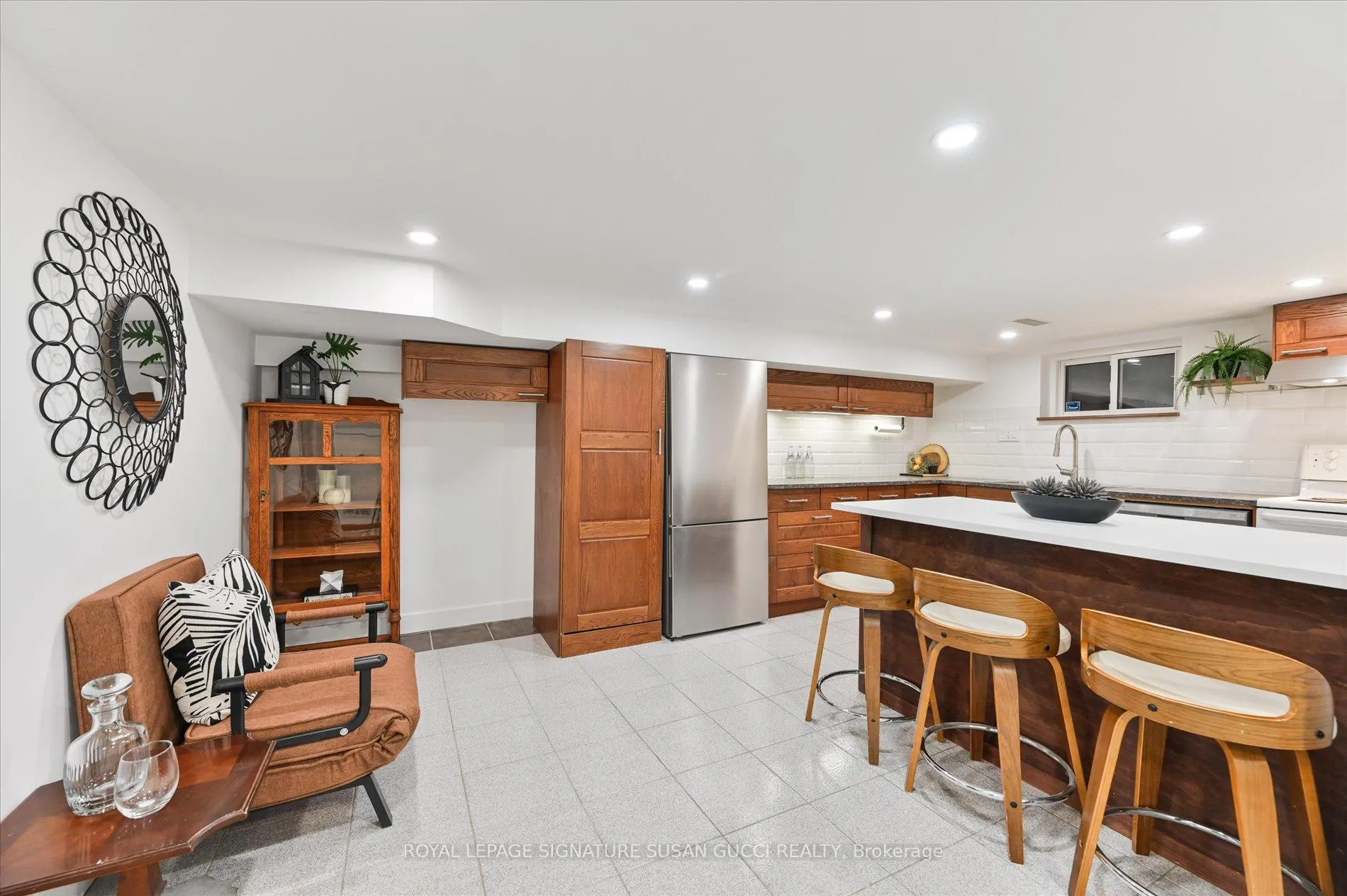 Photo 17 of 218 Glenwood Crescent, Toronto, O'Connor-Parkview — HOMEH