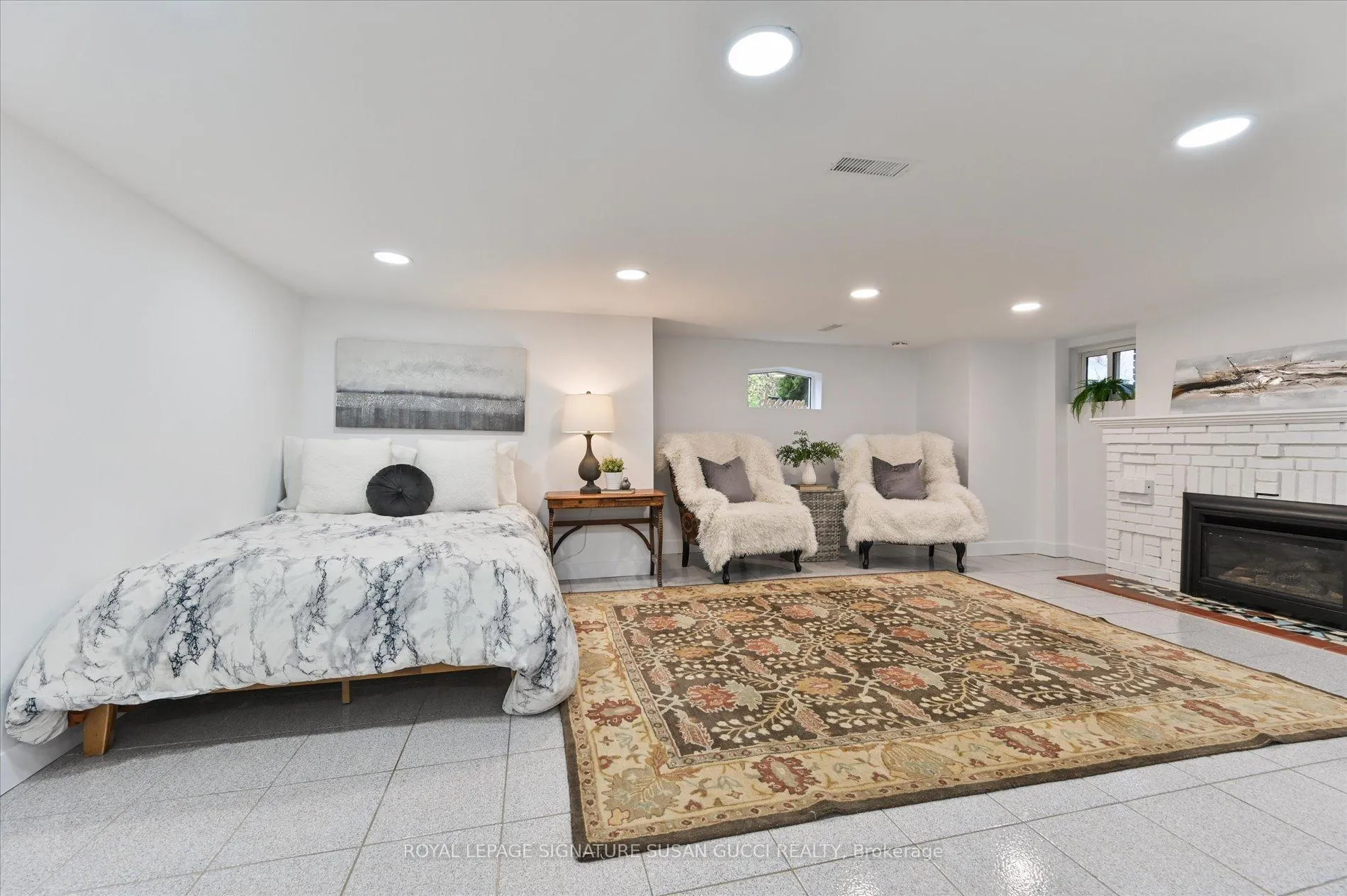 Photo 19 of 218 Glenwood Crescent, Toronto, O'Connor-Parkview — HOMEH