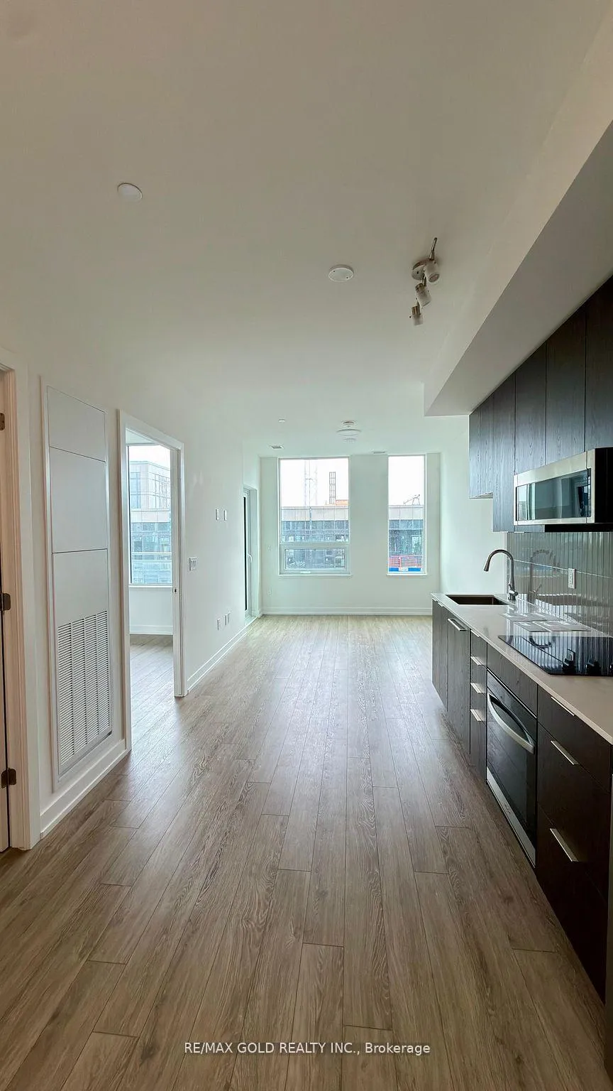 Photo 6 of Unit 615, 2501 Saw Whet Boulevard, Oakville, Glen Abbey — HOMEH
